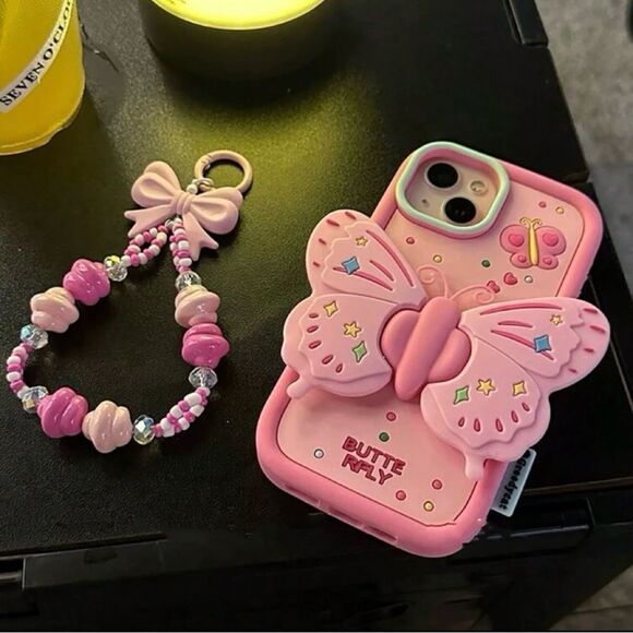 3D Butterfly Case with Matching Beaded Chain for iPhone 16 Pro Max - Picture 1 of 7